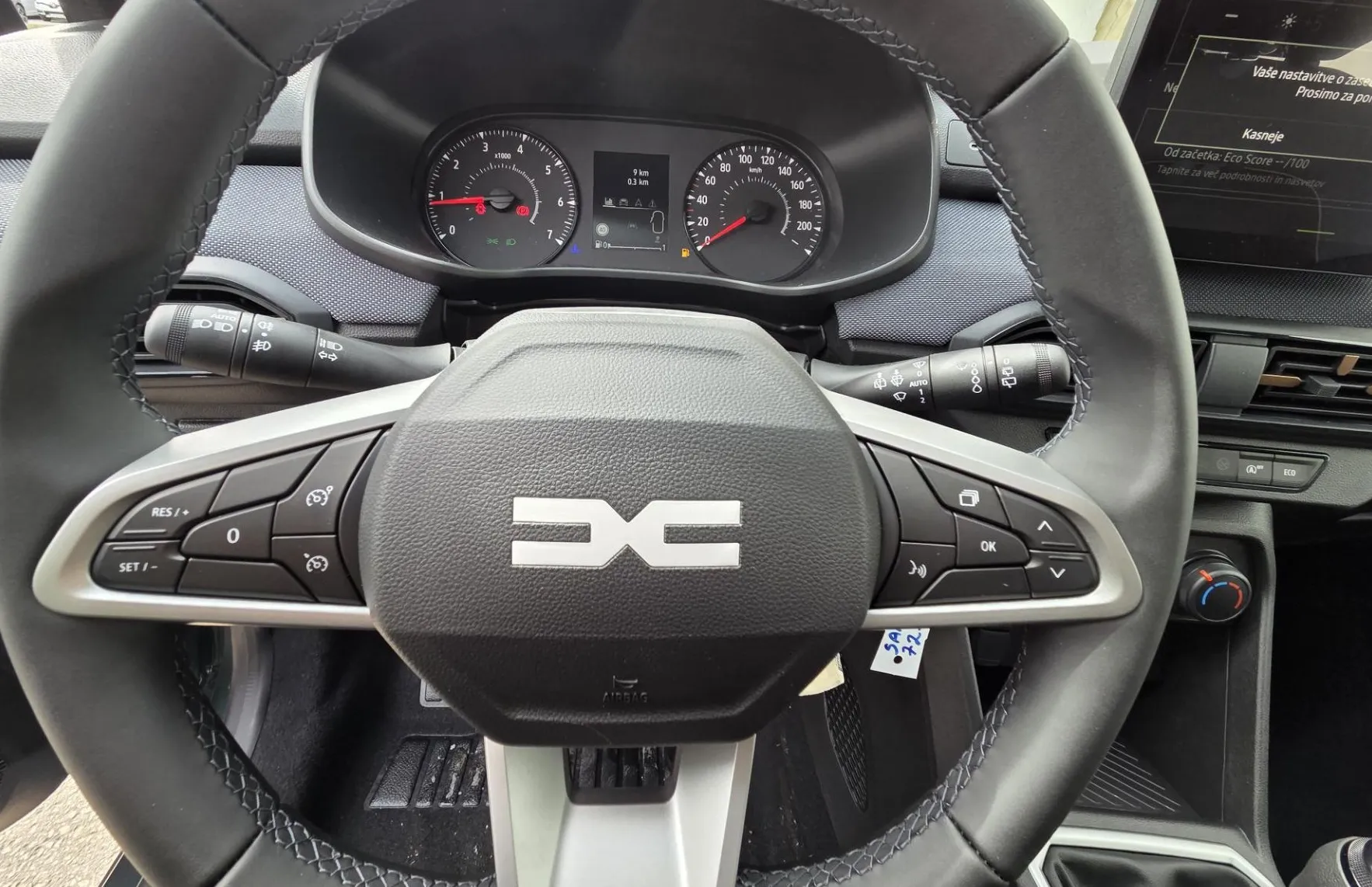 Zunanja slika - Dacia Sandero - Stepway Expression TCe110 + Paket Zima - 10