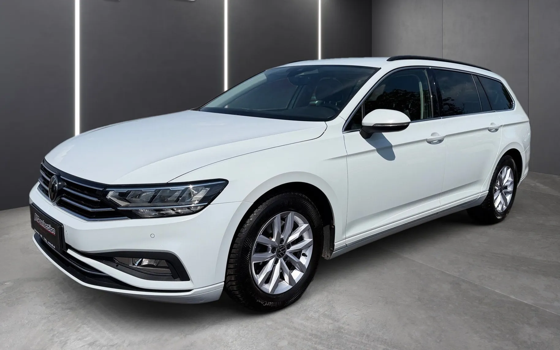 Zunanja slika - Volkswagen Passat Variant - 1.5 TSI BMT Business DSG-SLO-1.Lastnik-LED-ACC.... - 1