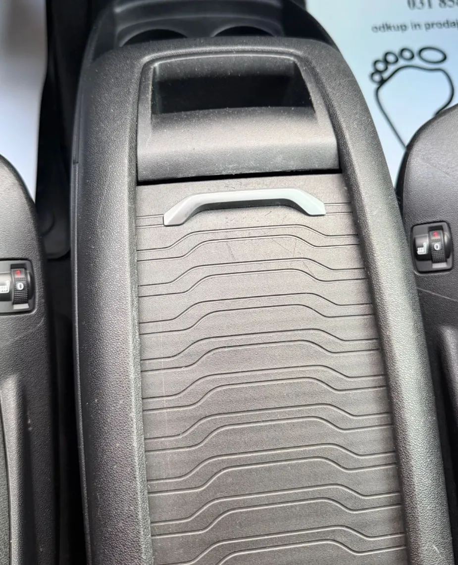 Zunanja slika - Citroën C4 Grand SpaceTourer - 2.0 HDi 163PS EAT8 SLO 1.LASTNIK BI-XENON PR - 19