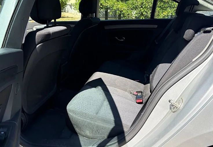 Zunanja slika - Renault Laguna - Dynamique 2.0 dCi - 11