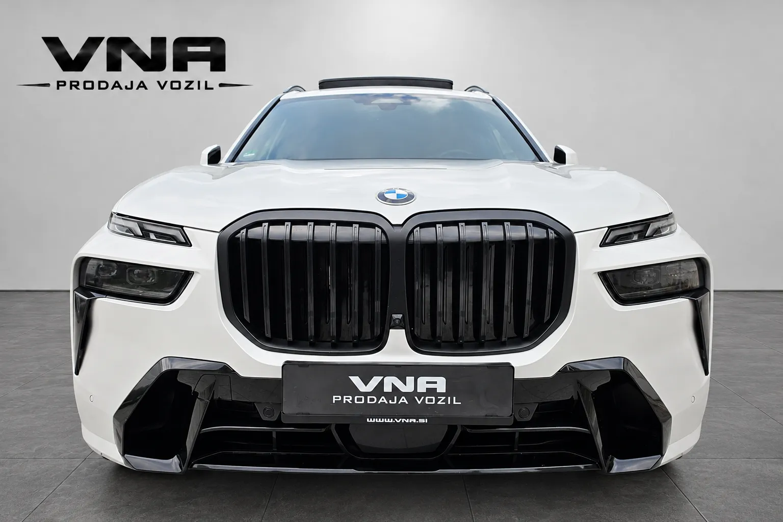 Zunanja slika - BMW serija X7: - X7 xDrive40d Avt. |SKY|ZRAK|PANO|HL-SED|MAX-OPREMA - 2