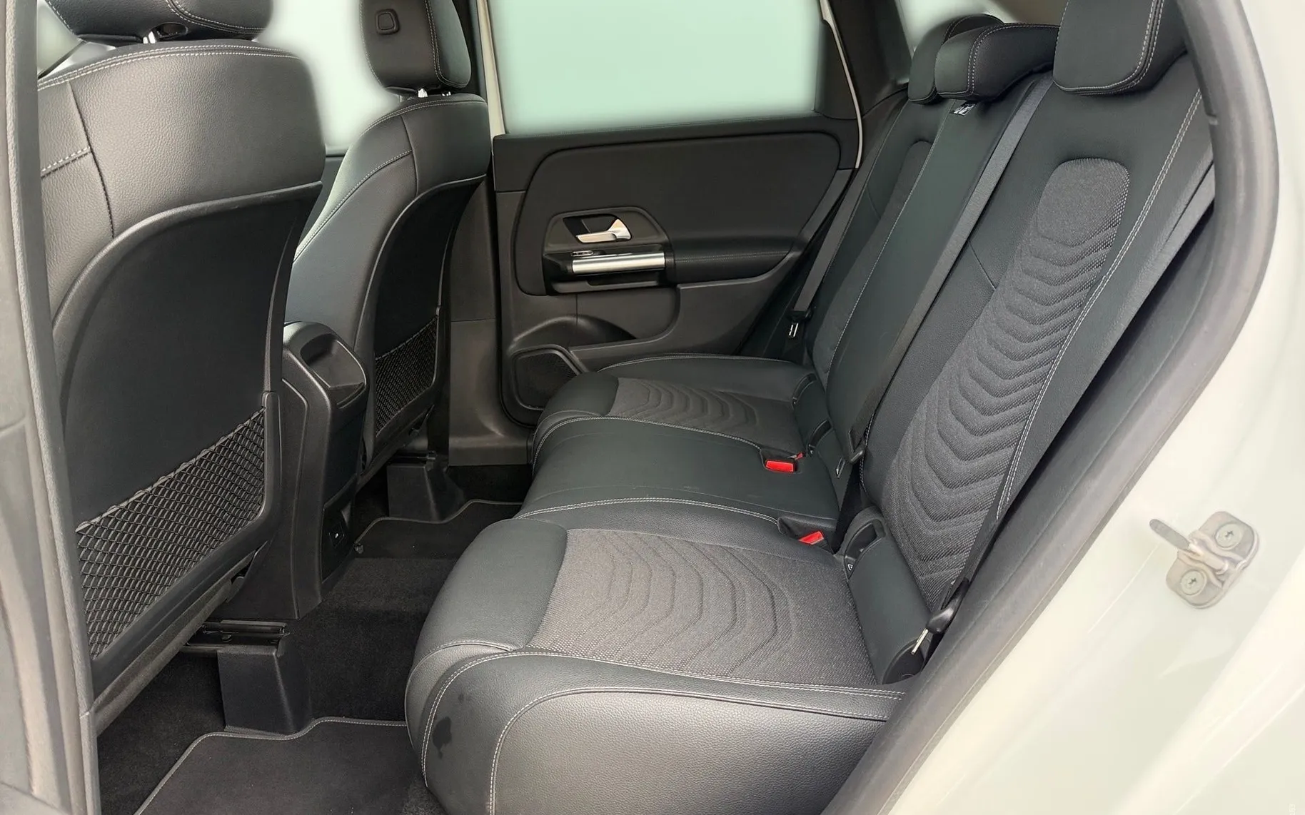 Notranja slika - Mercedes-Benz B-Razred - B 200 d DCT Advanced Plus-Keylees-LED-PDC-Kamera.. - 11