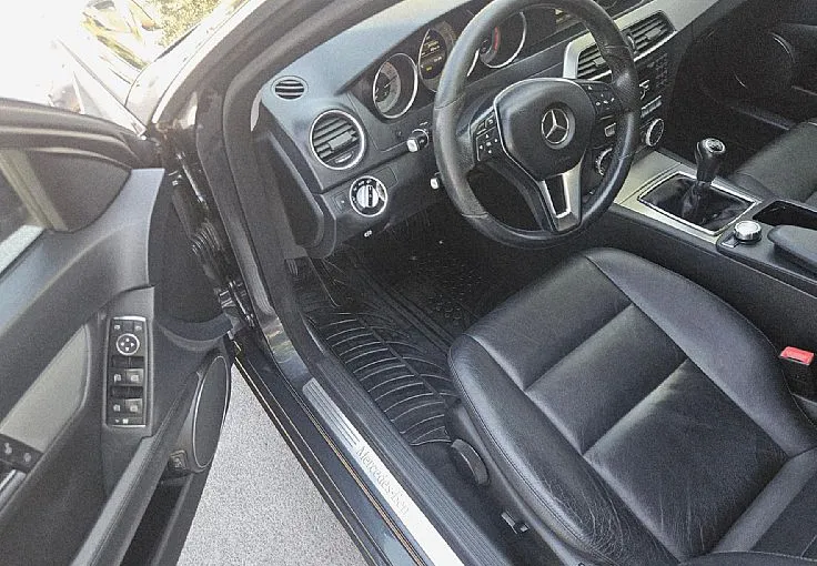 Zunanja slika - Mercedes-Benz C-Razred - 220 CDI 170ks °AVANTGARDE° °XENON° °2x PDC° - 7