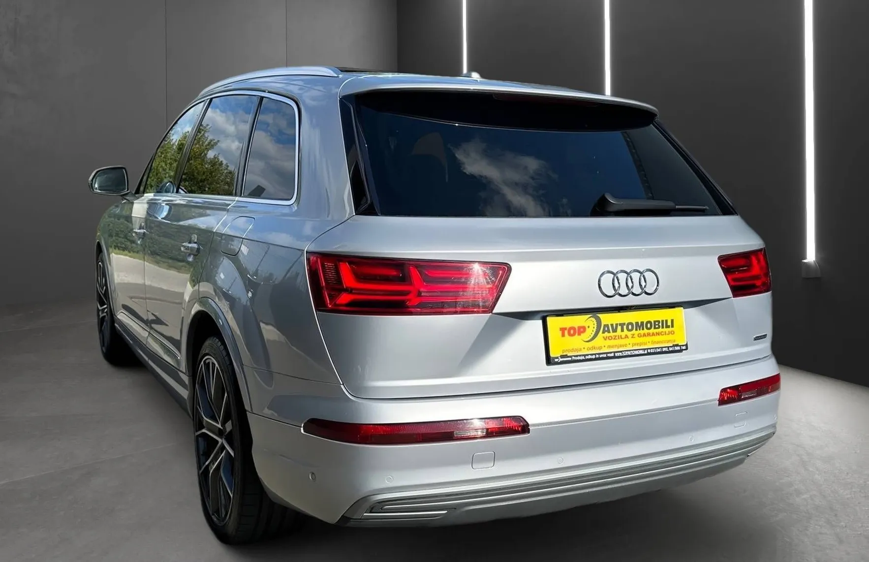 Zunanja slika - Audi Q7 - E-TRON 3.0TDI QUATTRO LED NAVI ACC HUD PANO 360K - 6