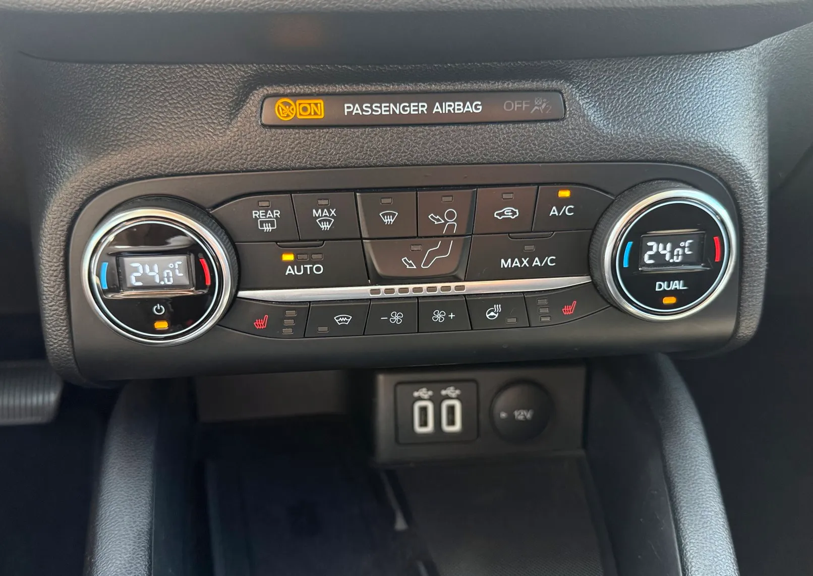 Zunanja slika - Ford Focus - 1,5 EcoBlue TITANIUM - 12