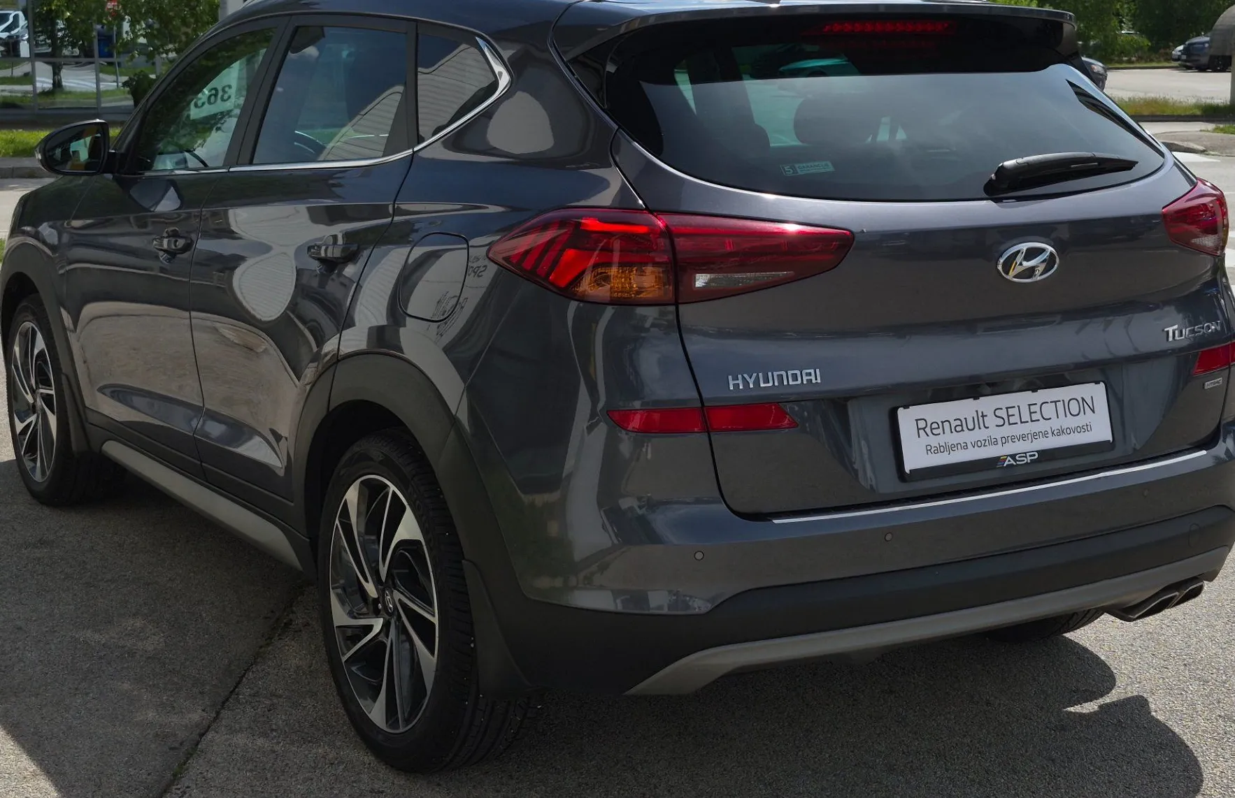 Zunanja slika - Hyundai Tucson - 4WD 1.6 CRDi Style - 7