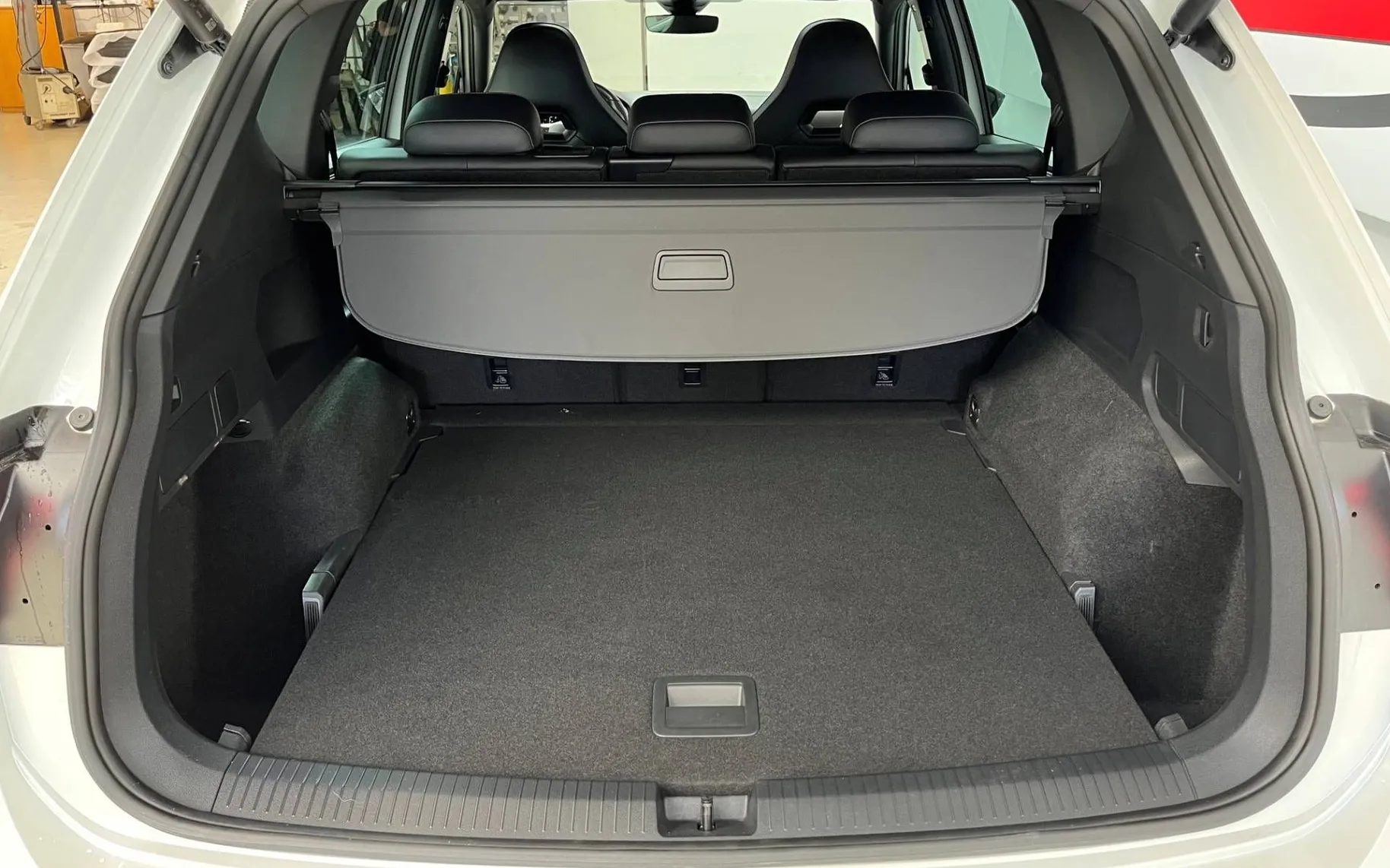 Notranja slika - Seat Tarraco - 2.0 TDI 110 KW FR DSG KLJUKA. PANORAMA. DCC - 10