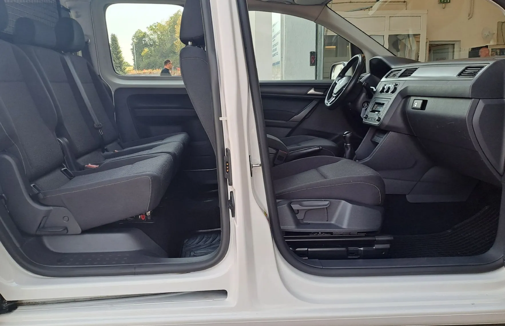 Zunanja slika - Volkswagen Caddy - 2.0 TDI - 8