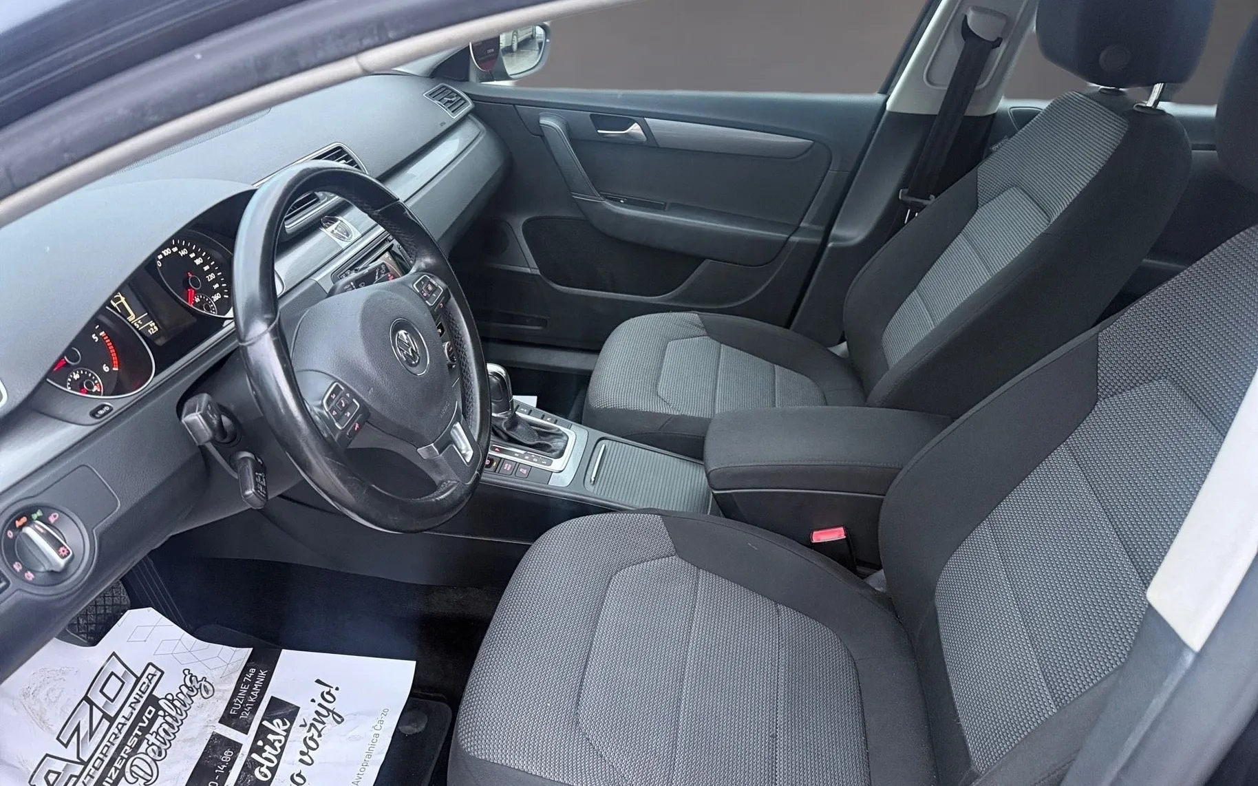 Notranja slika - Volkswagen Passat Variant - 2.0 TDI BlueM.Tech.  avt. 103kW - 11