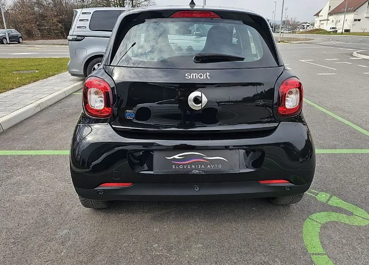 Zunanja slika - Smart Smart forfour - forfour EQ electric drive  82 KM PARKsenz|LED|gretjeSEDEŽEV - 5