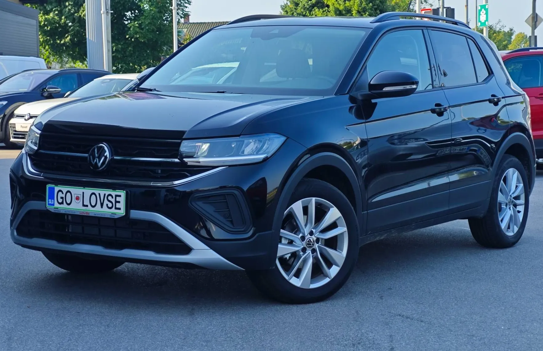 Zunanja slika - Volkswagen T-Cross - 1.0 TSI 4ALL 85  115  |TAKOJŠEN PREVZEM| - 3