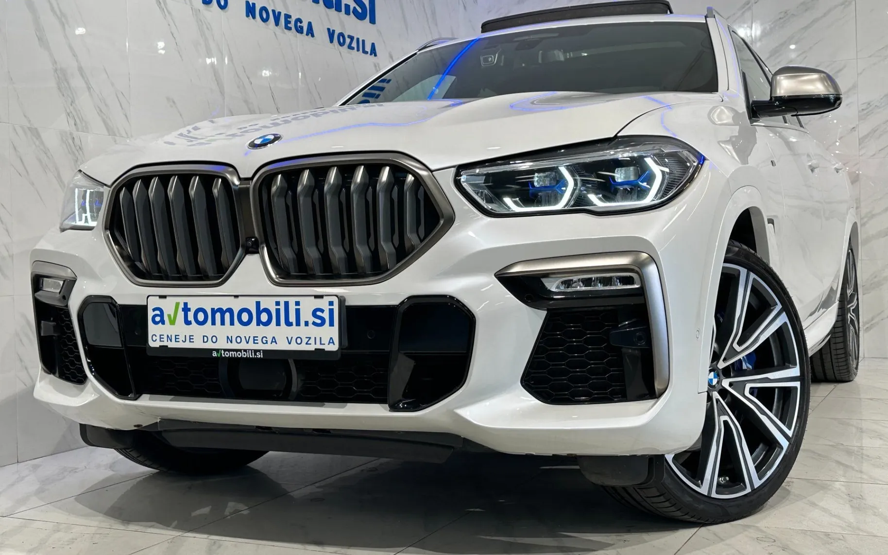 Zunanja slika - BMW serija X6: - M50i|xD|SkyL|SoftC|R22|Kljuka|BowersW|ACC|HUD|360K - 3