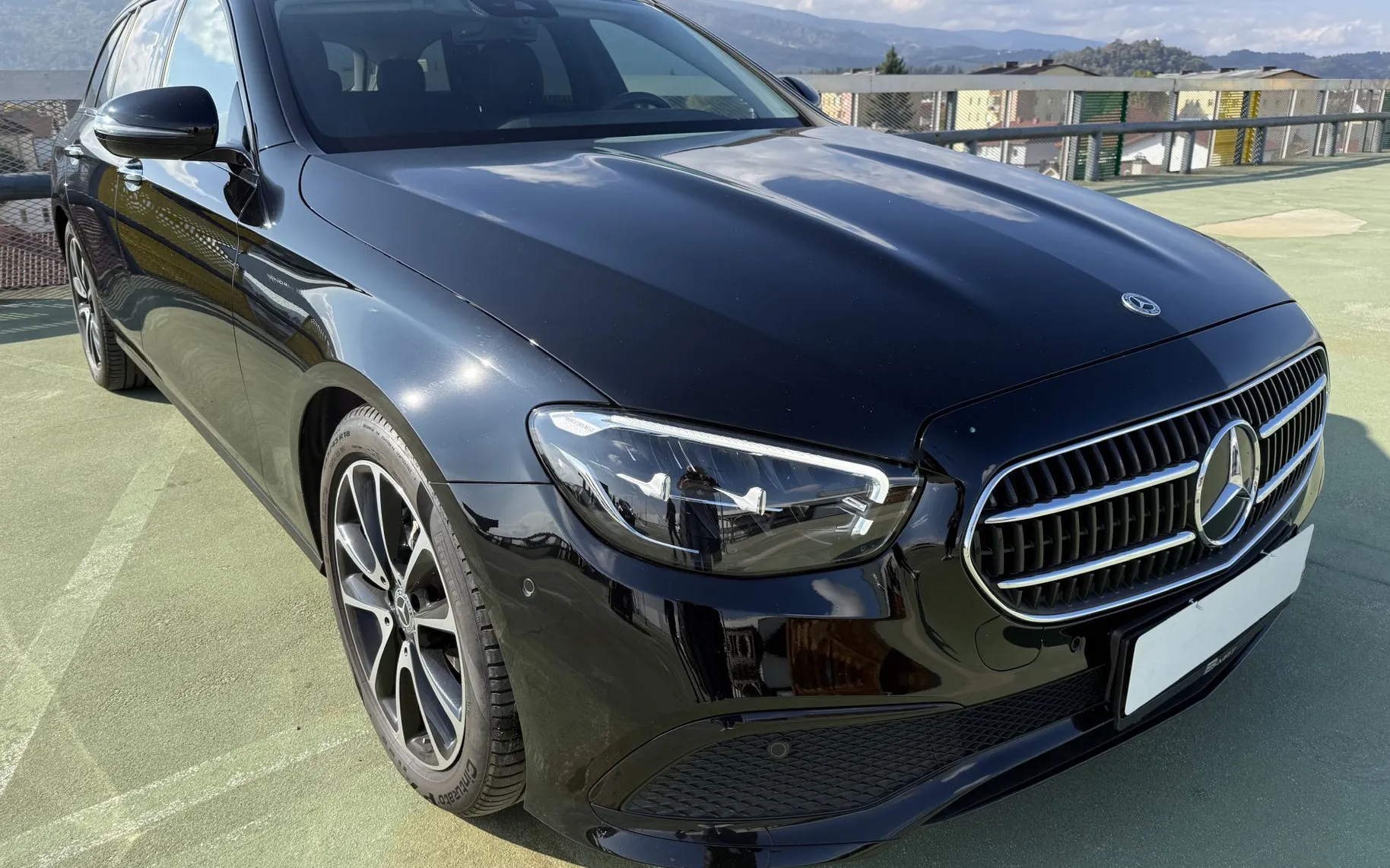 Zunanja slika - Mercedes-Benz E-Razred - E 200 d AVANDGARD LED.NAVI. USNJE. OGR.SEDEŽI - 3