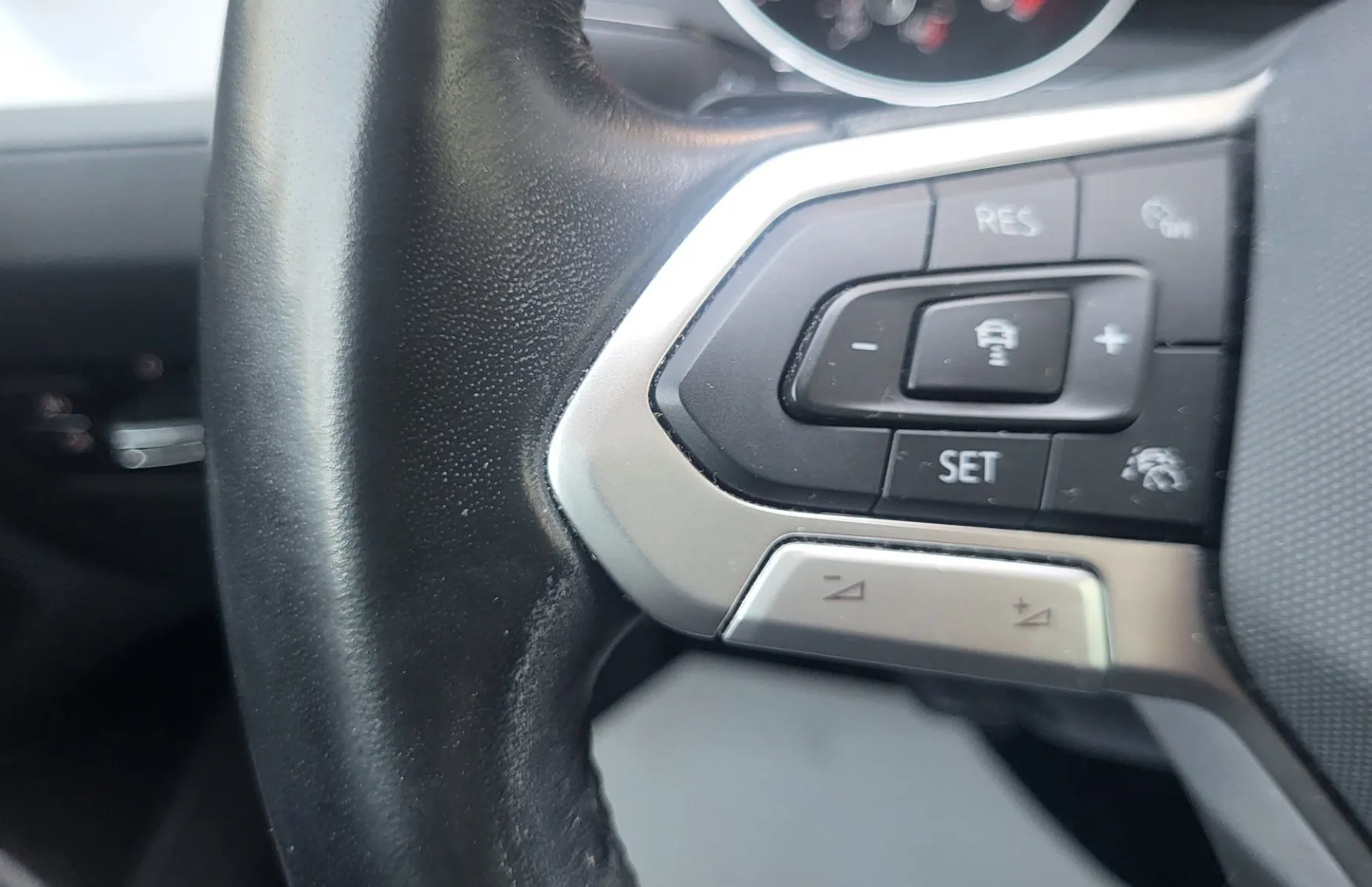 Zunanja slika - Volkswagen Passat - Variant 2.0 TDI DSG-ale-pdc-acc-radar-navi-led-kamera - 11