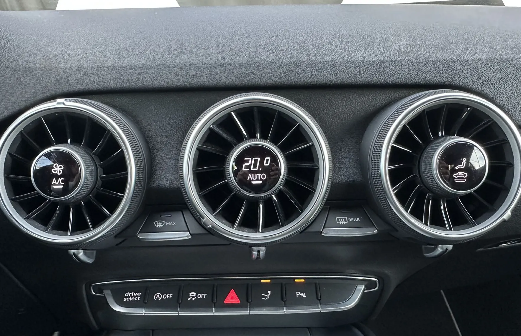 Zunanja slika - Audi TT - 2.0TFSI S tronic Q.-SLINE-MATRIX-VIRTUAL-19COL.... - 14
