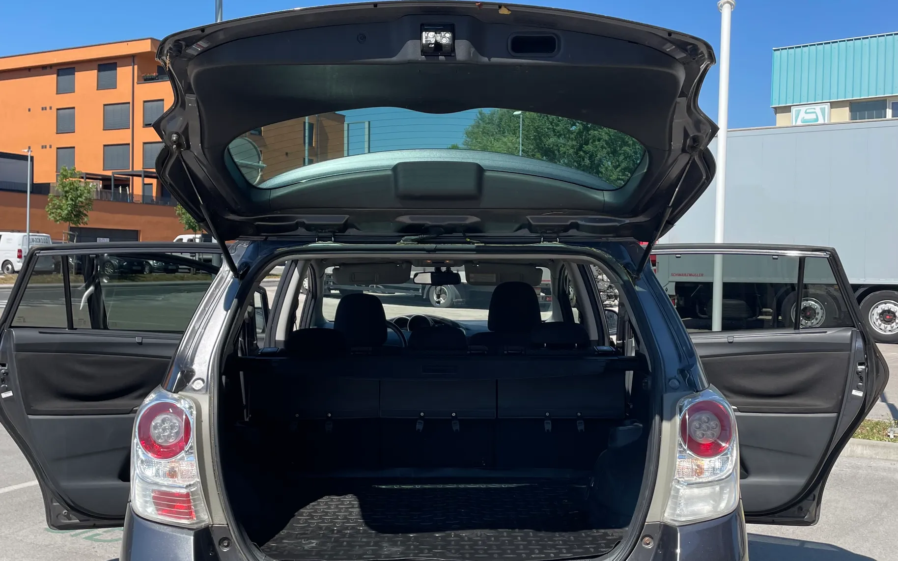 Zunanja slika - Toyota Verso - Toyota  2.0D - 16