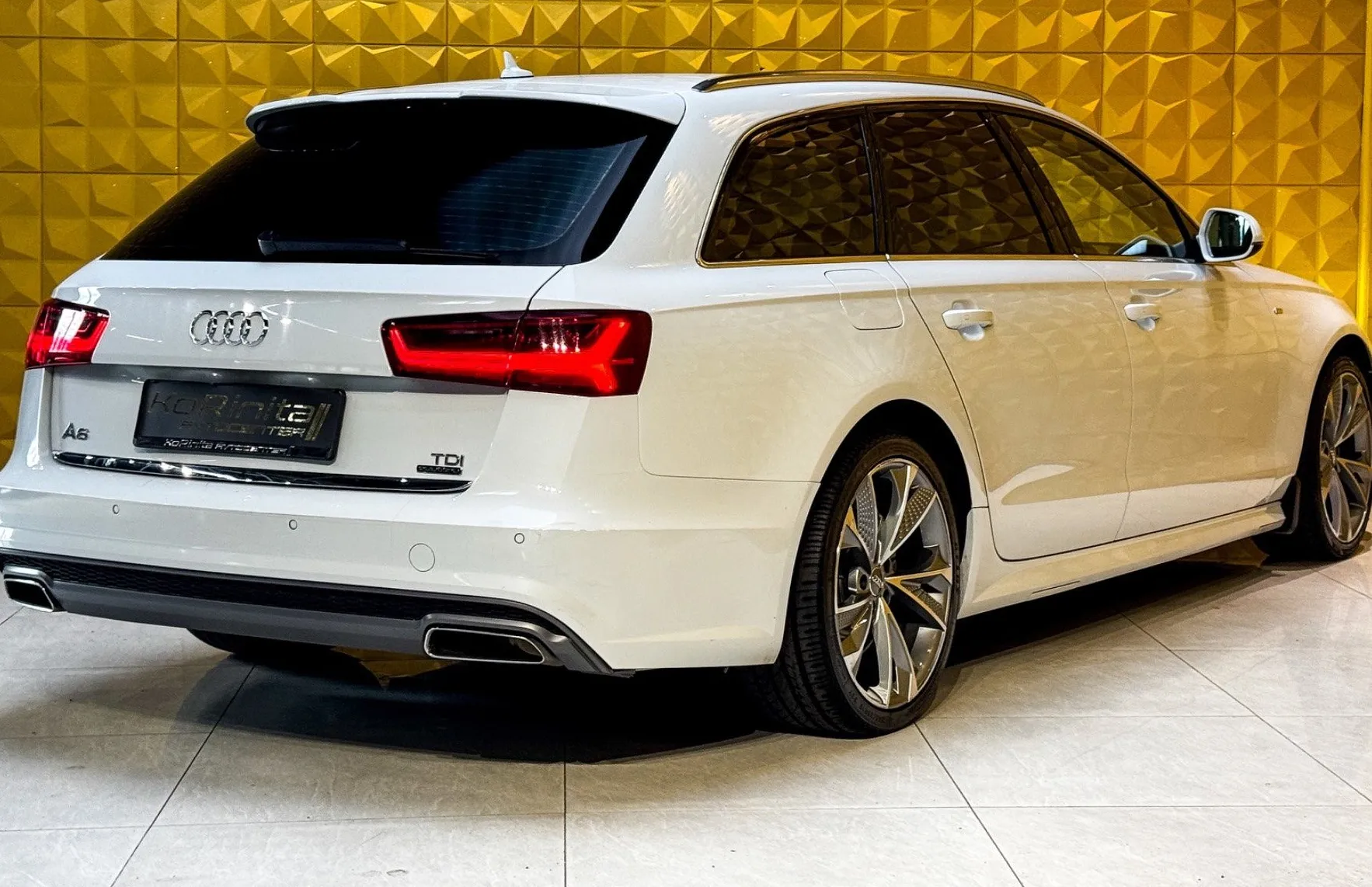 Zunanja slika - Audi A6 - Avant 2.0 TDI Quattro AUT. S Line-KLJUKA-GRETJE-TEMP - 11