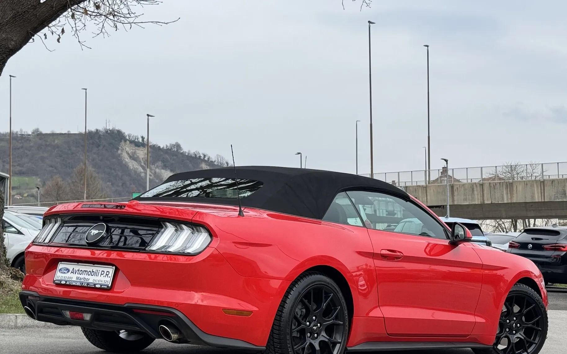Zunanja slika - Ford Mustang - 2.3 EcoBoost 290KM AVT SLO samo 58.254 km ODLIČEN - 6
