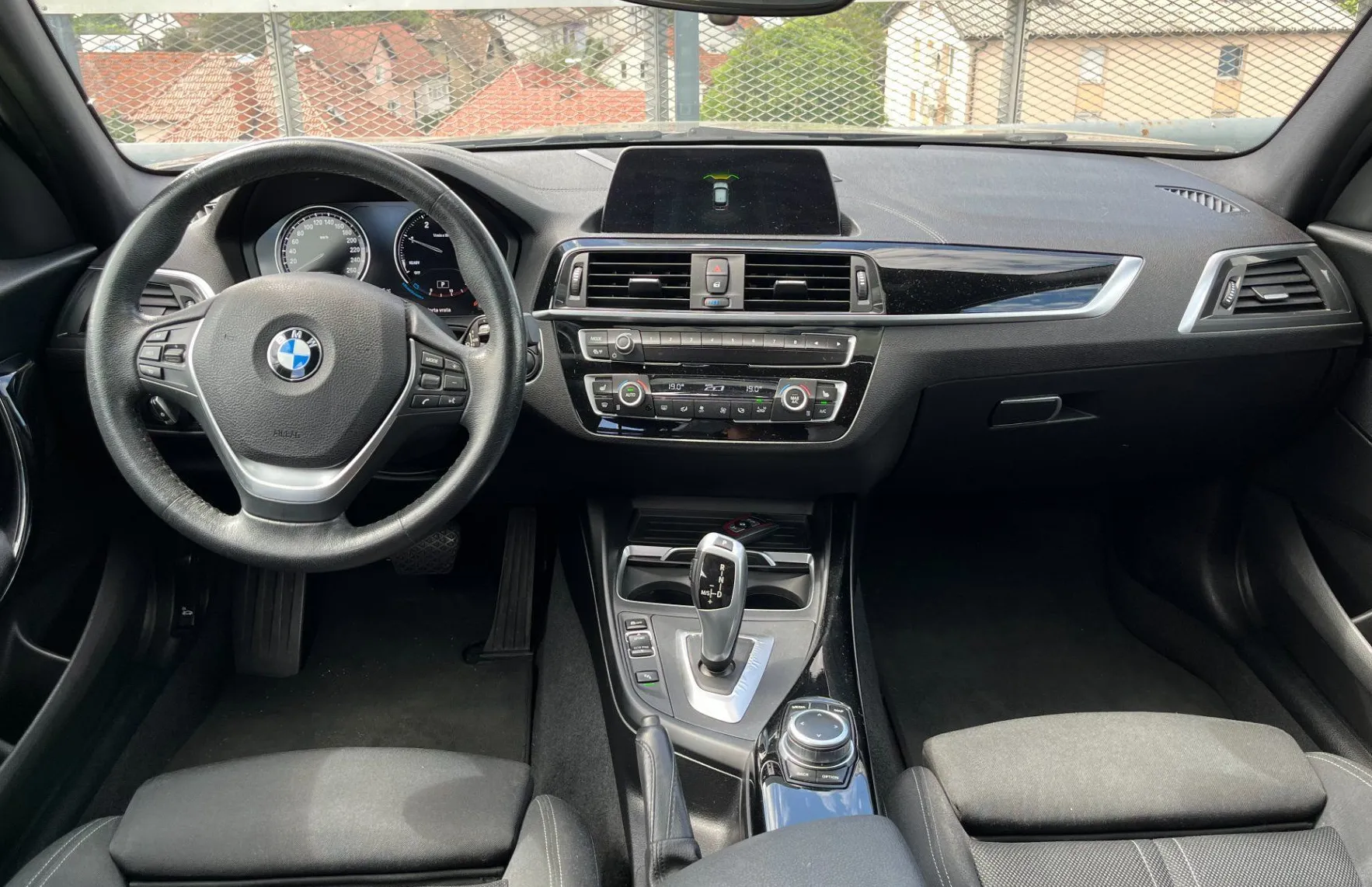 Zunanja slika - BMW Serija 1 - : 116d Sport Line AVT. LED. PANO. 2X PDC. TEMPOM. - 11