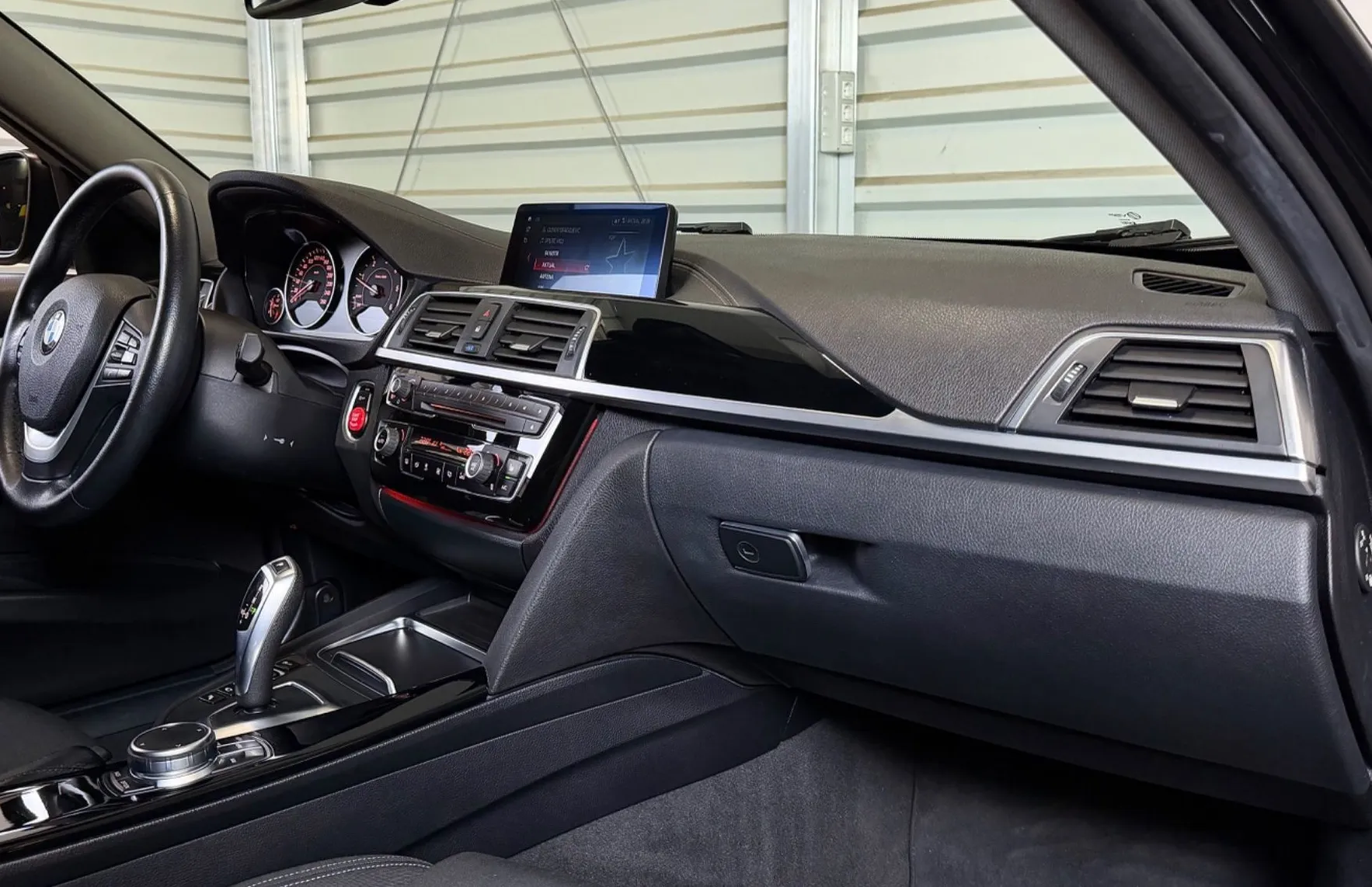 Zunanja slika - BMW Serija 3 - Touring: 320D XDRIVE - SPORT - KAMERA - FULL LED - HEAD - 12