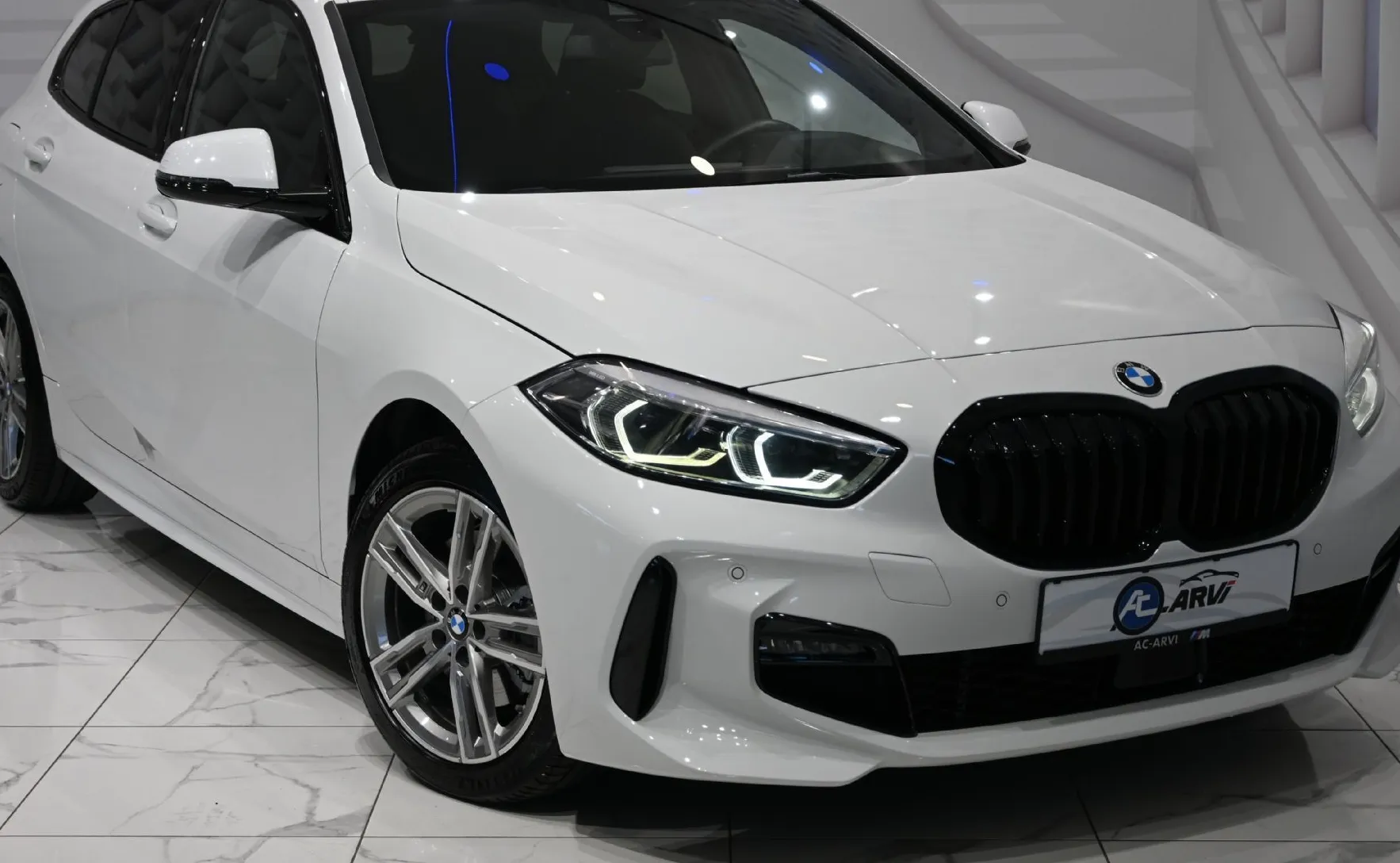 Zunanja slika - BMW Serija 1 - : 118i M Sport-ADAPT.LED-PDC-TEMP - 6