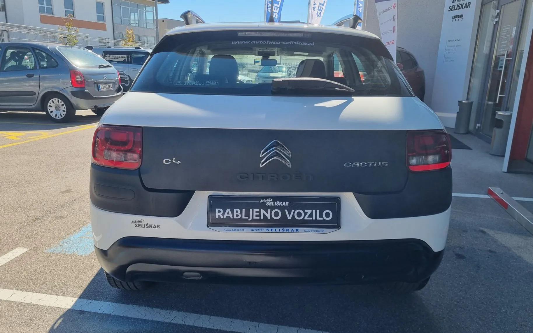 Zunanja slika - Citroën C4 - Cactus 1.6 HDi - SLOVENSKO POREKLO - POTRJENA SERVISNA - 6