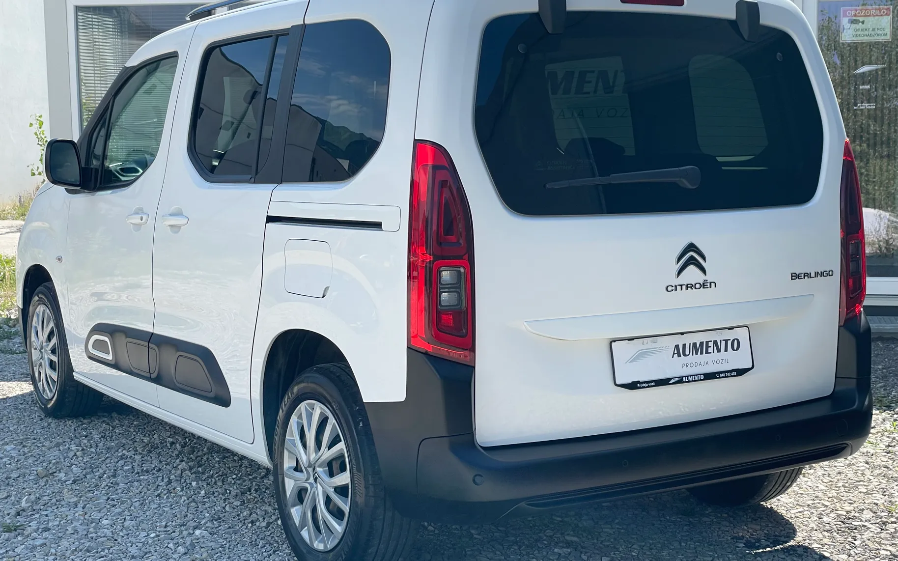 Zunanja slika - Citroën Berlingo - 1,5 BlueHDi 100 Shine M - 4