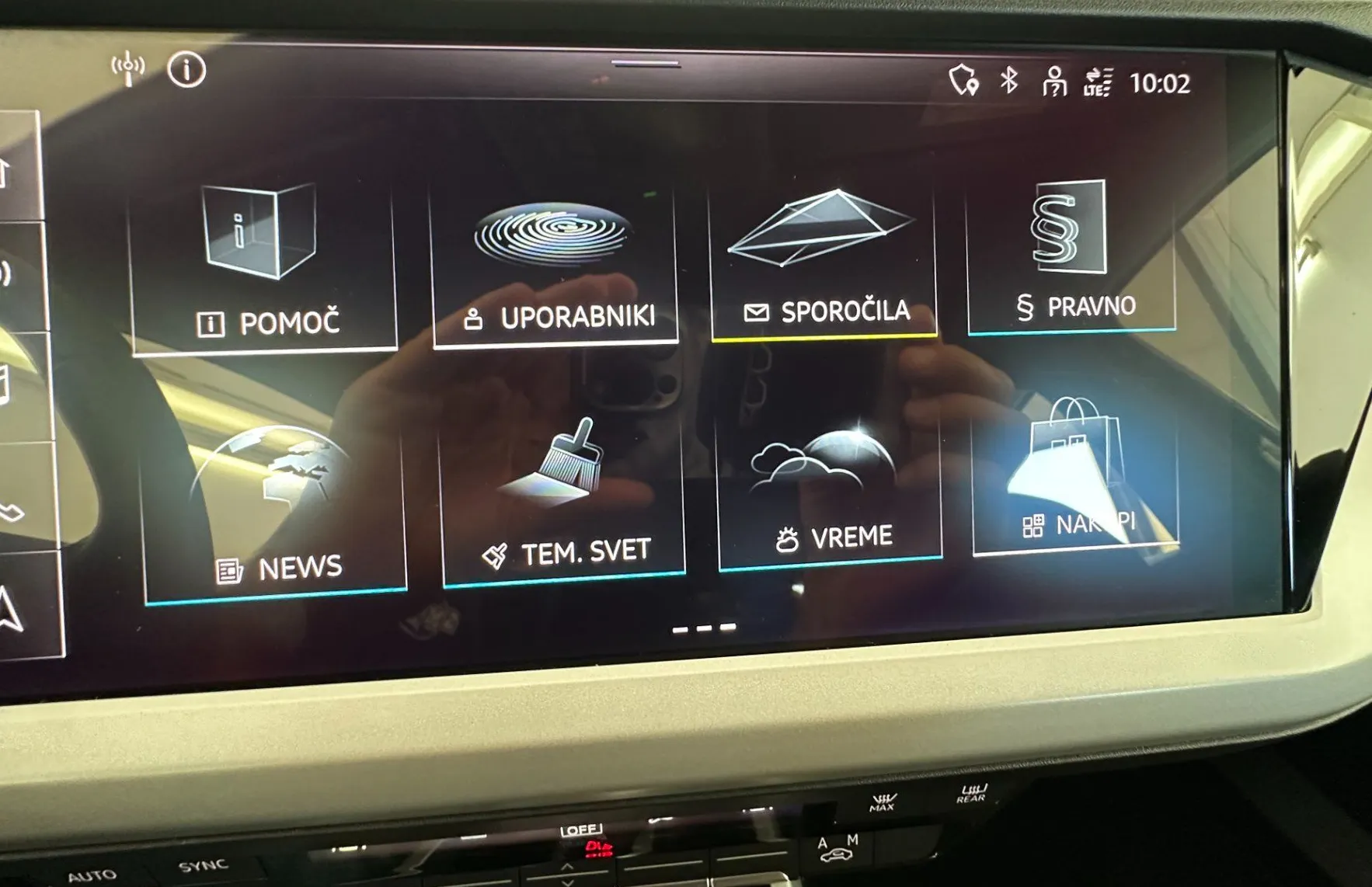 Zunanja slika - Audi e-tron - 50 quattro.NEMŠKI.PANORAMA.KAMERA.LED.GRE.SE.USNJE - 16