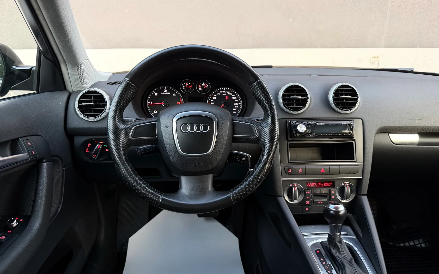 Zunanja slika - Audi A3 - Ambiente 2.0 TDI S-tronic F1 2.LASTNIK ALU 16. - 5