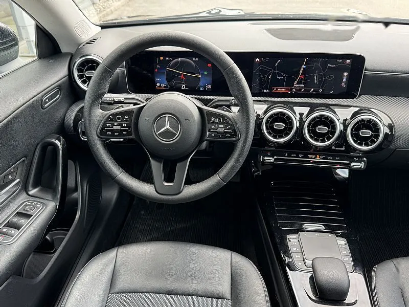 Zunanja slika - Mercedes-Benz CLA-Razred - 200D|AUT|SB|LED|NAVI|DIGITAL|SLO|PREMIUM| - 10