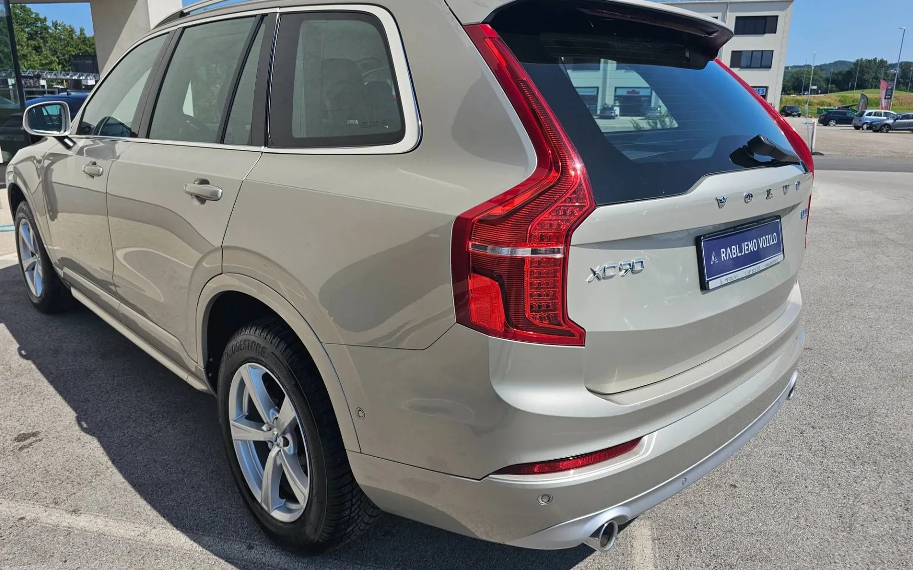 Zunanja slika - Volvo XC90 - D5 AWD MOMENTUM BLIS ACC LED KAM NAVI... - 8
