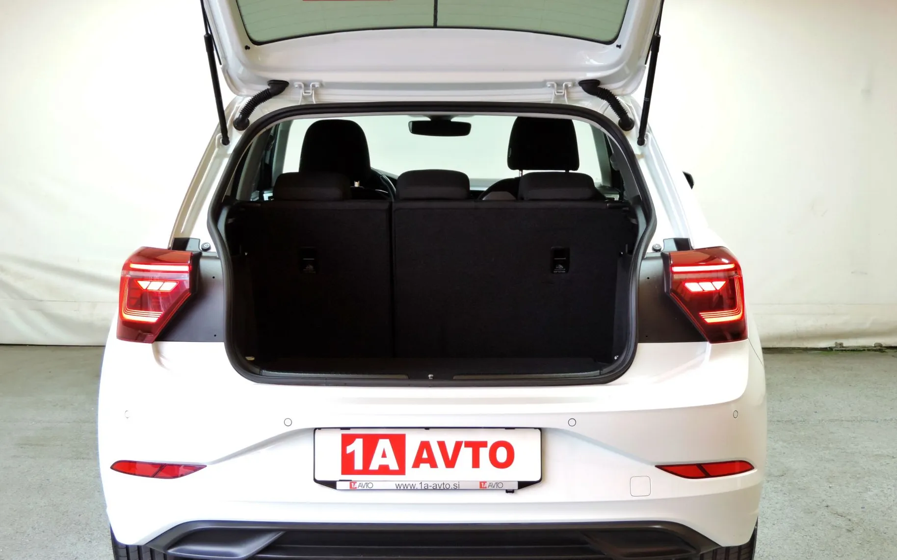 Zunanja slika - Volkswagen Polo - 1.0 TSI Style  ACC-KAMERA-MRTVI KOTI-2XPDC - 28
