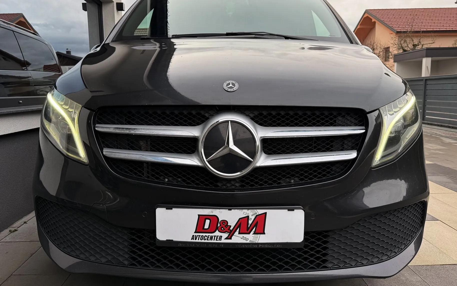 Zunanja slika - Mercedes-Benz V-Razred - V 250 d 4MATIC AVANTGARDE|1.LASTNIK|SLO|PANORAMA - 5