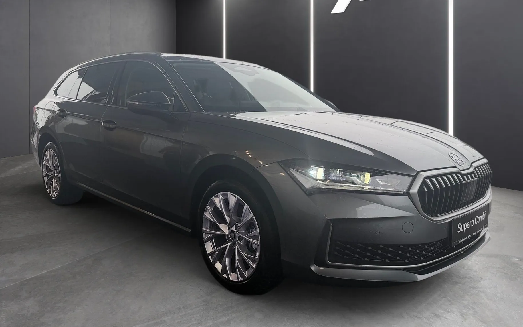 Zunanja slika - Škoda Superb - Combi 2.0 TDI Selection DSG... - 2