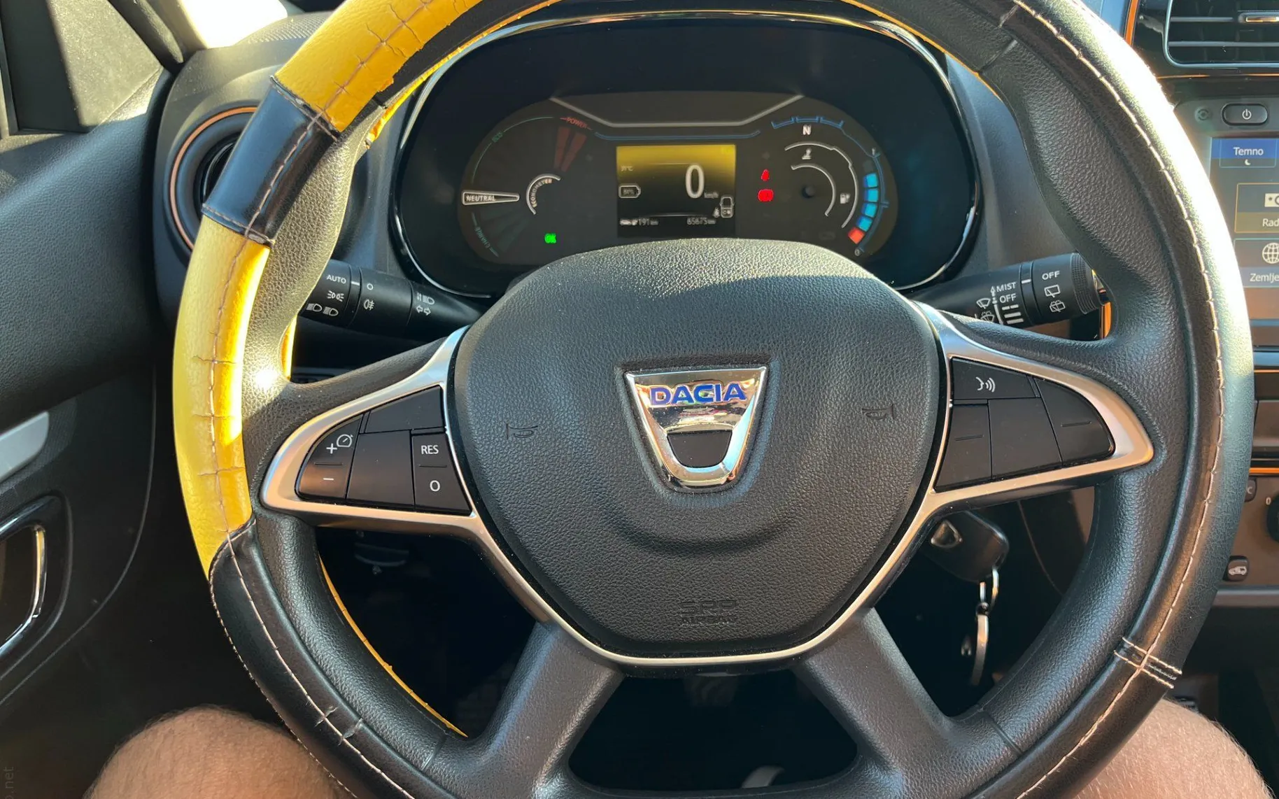 Zunanja slika - Dacia Spring - 1. LASTNICA. VZR.KAM. 2X PDC. NAVI. LED - 12