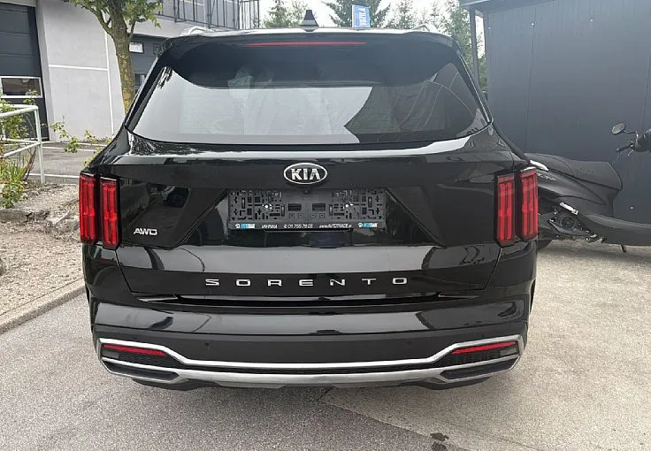Zunanja slika - KIA Sorento - 2.2 CRDi AWD EX Limited DCT - 12