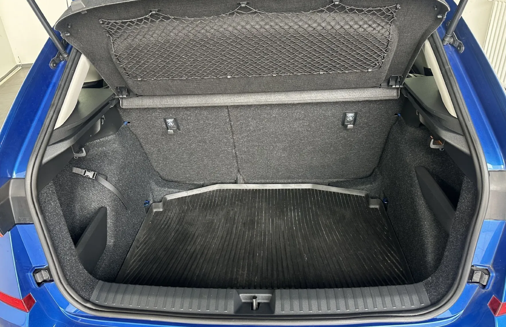 Zunanja slika - Škoda Kamiq - 1.0 TSI  81 kW.LED.GRET.SEDEŽEV.SAMO 82.000 KM - 19