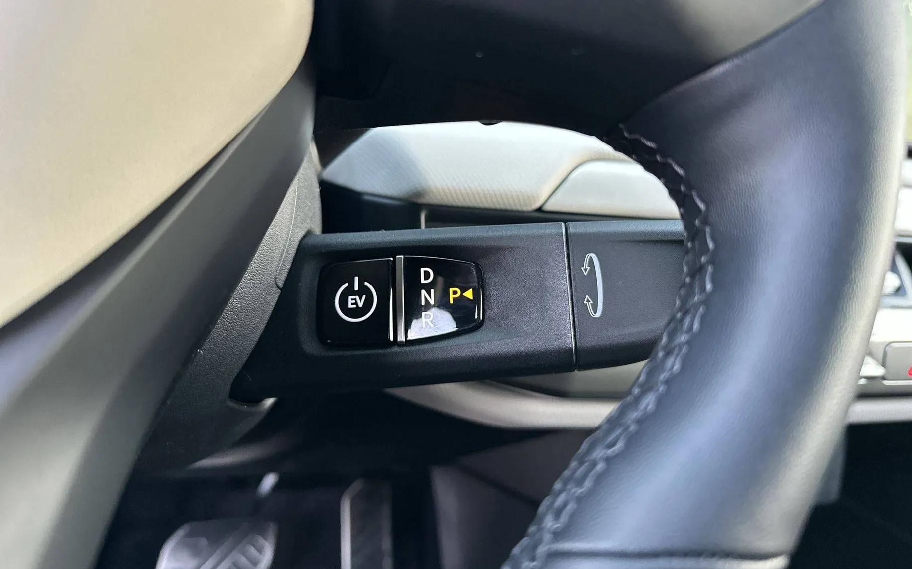 Notranja slika - KIA EV4 - GT-LINE 81.4 kWh bat.. 150 kW  204 KM  ... - 19