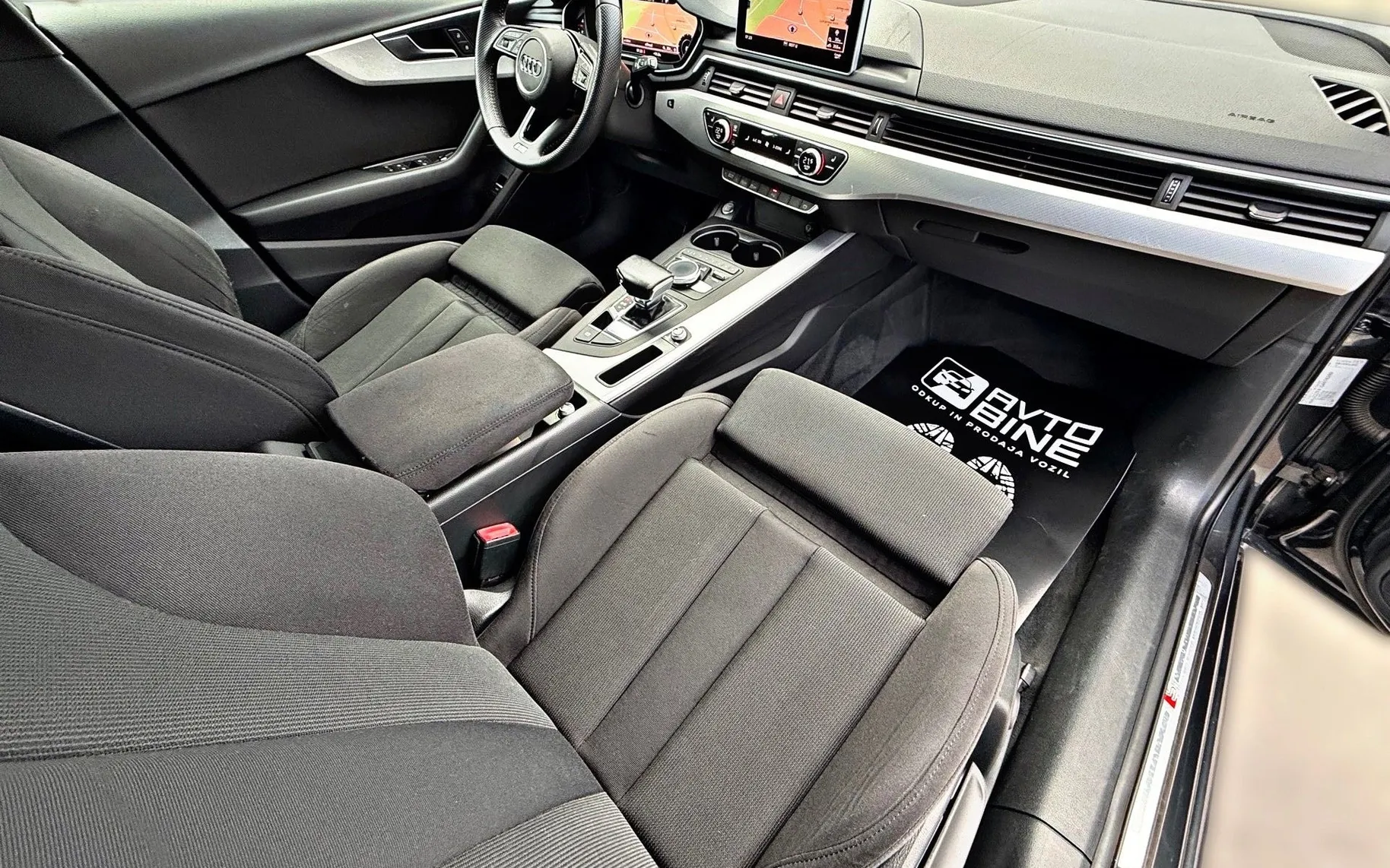 Notranja slika - Audi A4 Avant - 2.0 TDI S TRONIC-140KW-S LINE-VIRTUAL-NAVI-EL.KL - 7