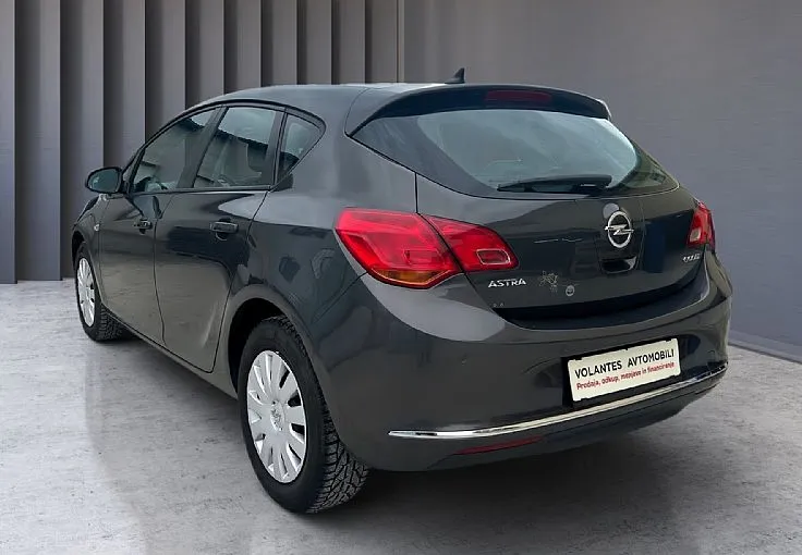 Zunanja slika - Opel Astra - 1.6 CDTI Cosmo Start Stop - 4