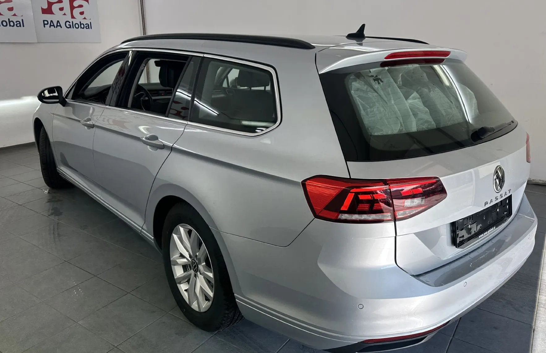 Zunanja slika - Volkswagen Passat - Variant 1.5 TSI avt. 110kW.NEMŠKI+4GUME.KAMERA.LED.NAVI - 2