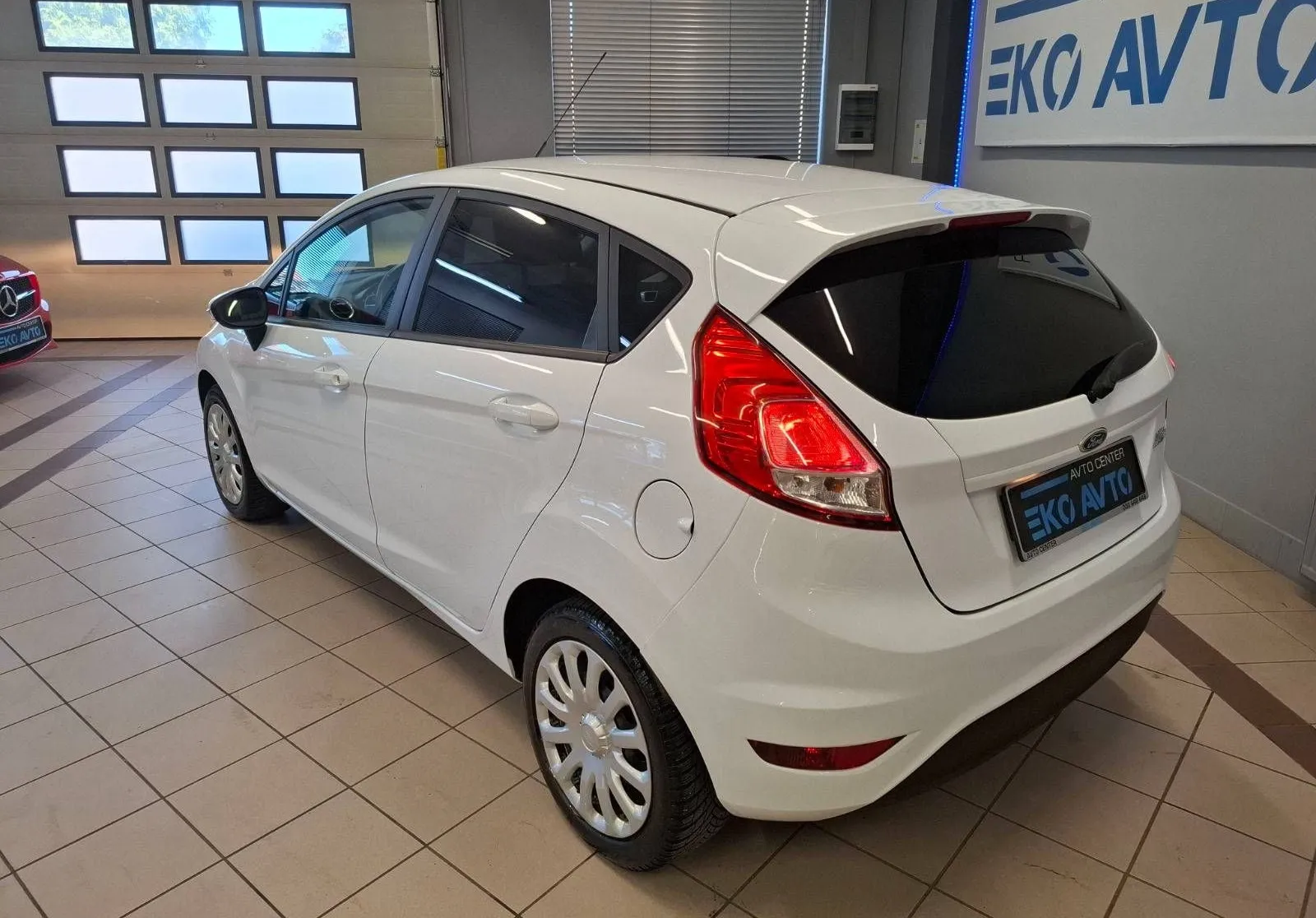 Zunanja slika - Ford Fiesta - 1.25 Style FINANCIRANJE BREZ POLOGA 5 VRAT-KLIMA- - 3