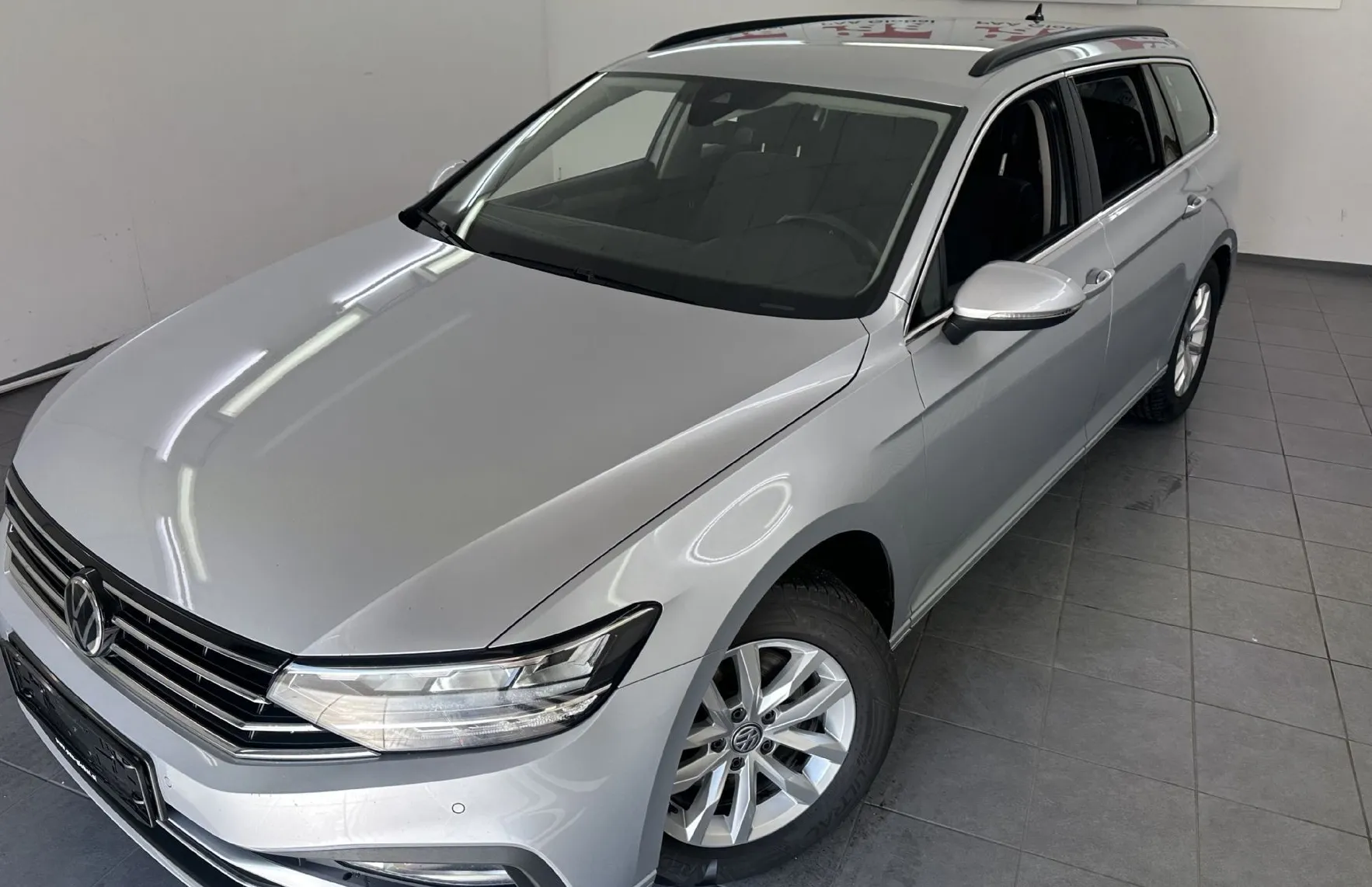 Zunanja slika - Volkswagen Passat - Variant 1.5 TSI avt. 110kW.NEMŠKI+4GUME.KAMERA.LED.NAVI - 1