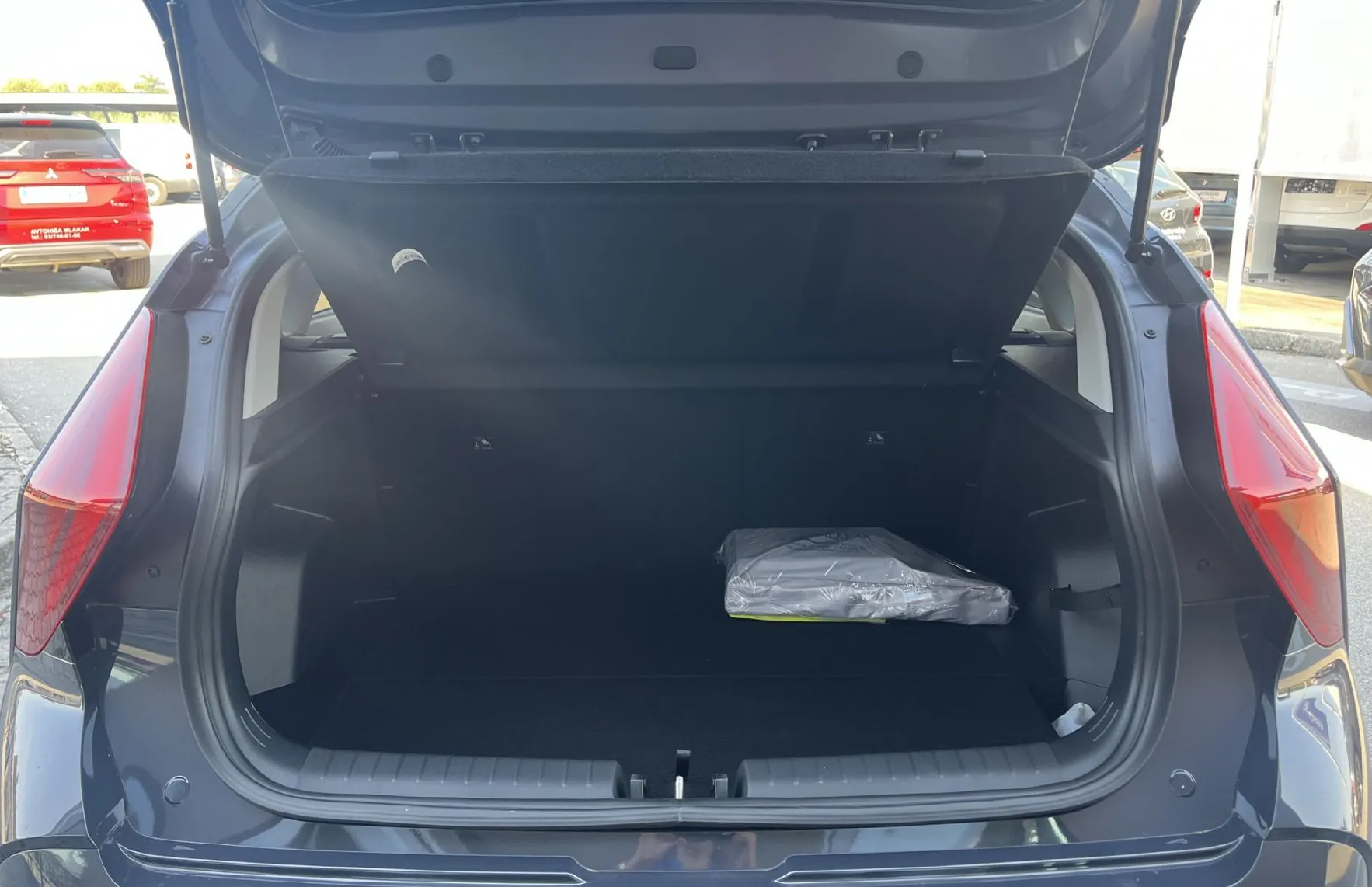 Zunanja slika - Hyundai Bayon - 1.0 T-GDI 100 PREMIUM TESTNO VOZILO - 6