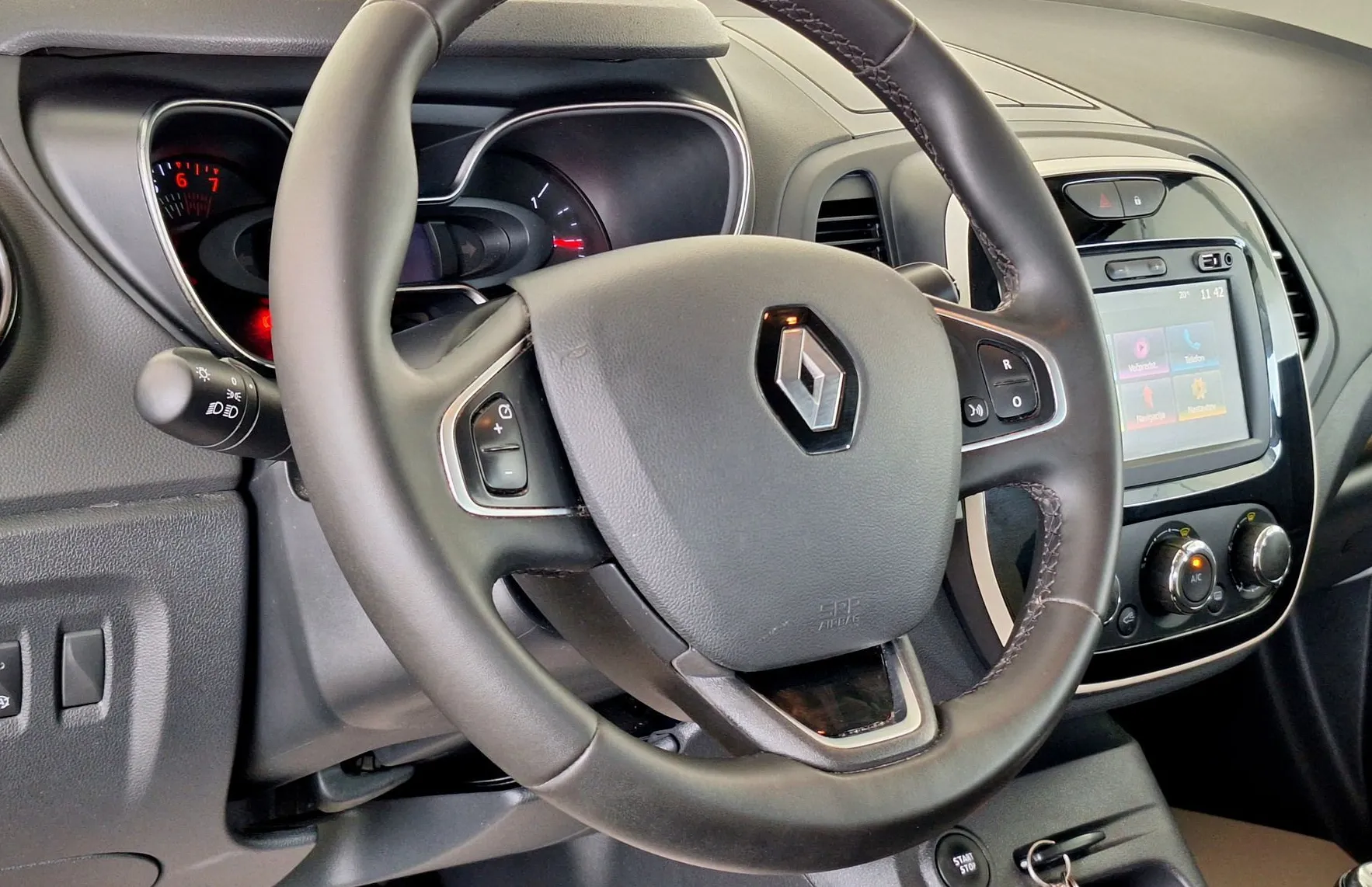 Zunanja slika - Renault Captur - TCe 90 Outdoor•Slovensko vozilo•1.Lastnik•... - 18