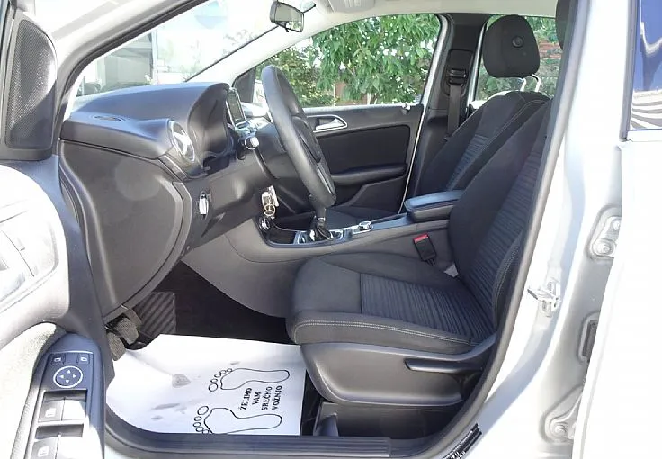 Zunanja slika - Mercedes-Benz B-Razred - B 180 BlueEFFICIENCY FINANCIRANJE BREZ POLOGA - 6