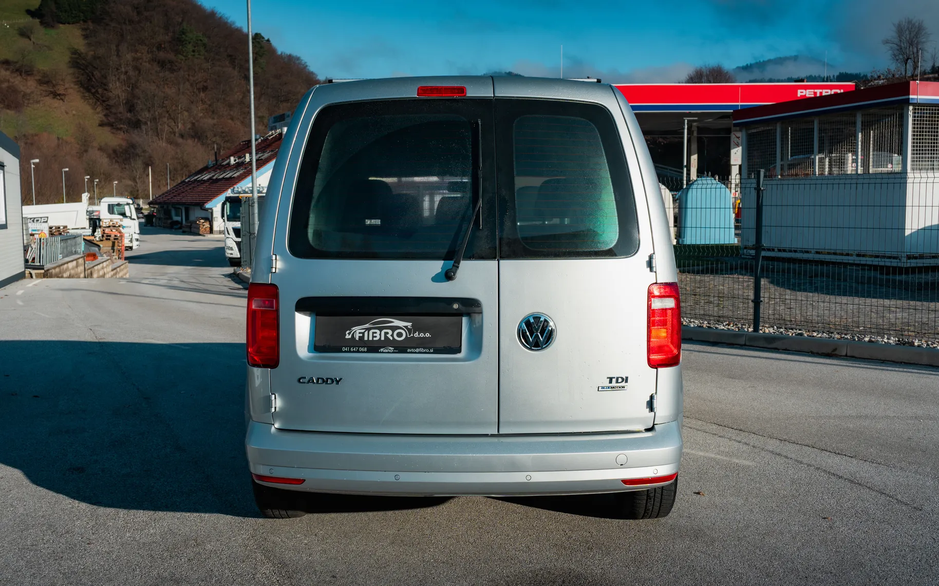 Zunanja slika - Volkswagen Caddy - 2,0 TDI Trendline - 7