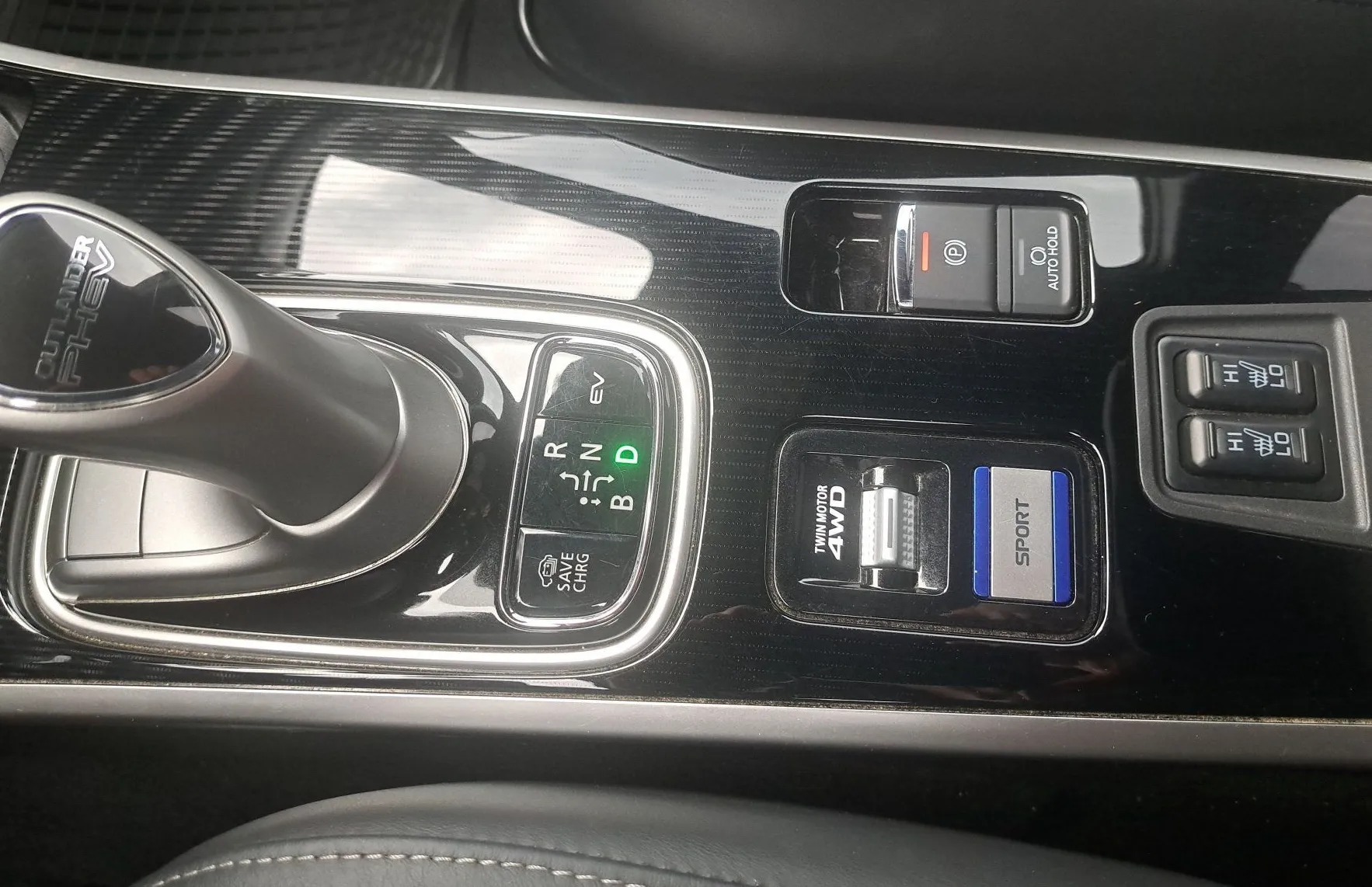 Zunanja slika - Mitsubishi Outlander - PHEV 4WD 2.4 Diamond Avt. - 15