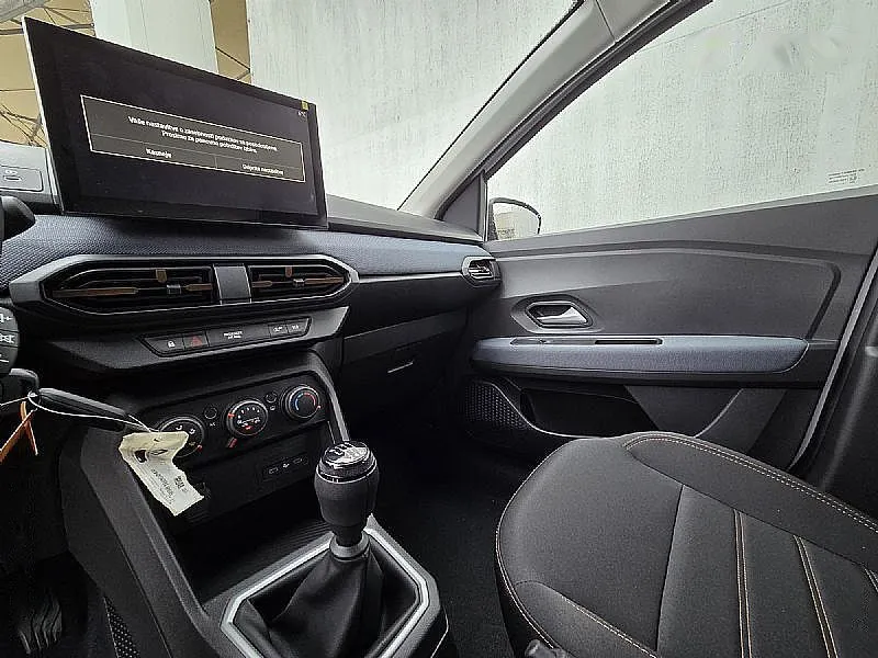 Zunanja slika - Dacia Sandero - Stepway ExpressionTCe110 novi model+4 leta servis - 11