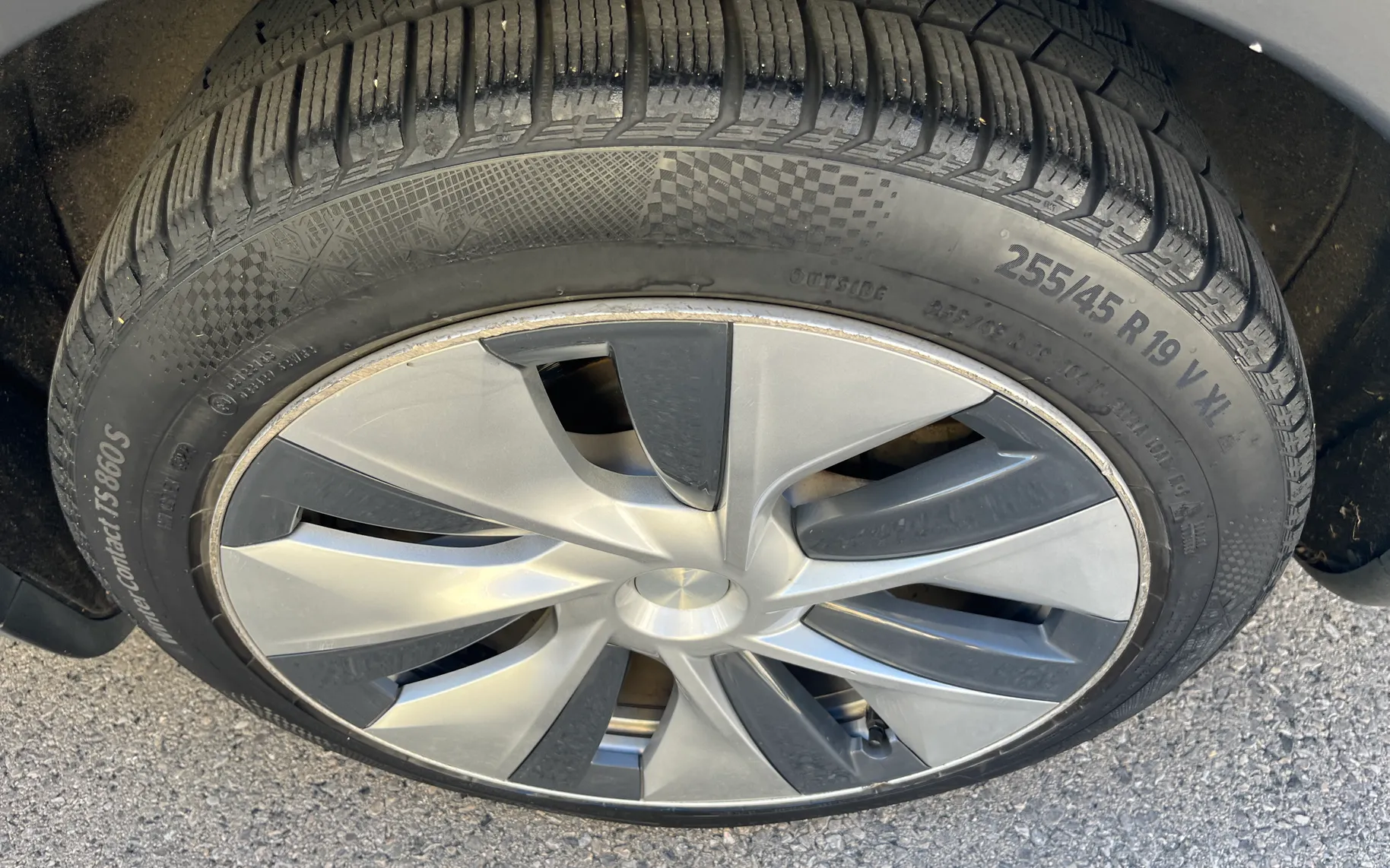 Zunanja slika - Tesla Model Y - 3D3 / 3D7 - 8